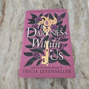 [FAIRYLOOT EDITION] The Darkness Within Us